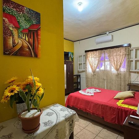 Casa Maya Itza フローレス エクステリア 写真