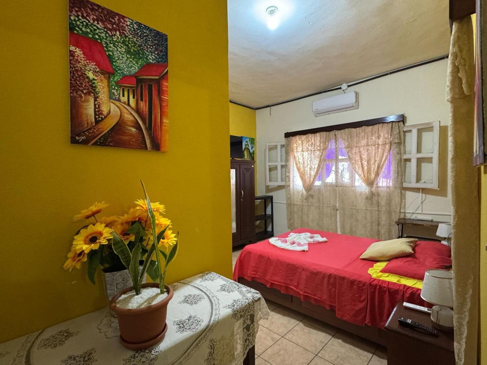 Casa Maya Itza フローレス エクステリア 写真